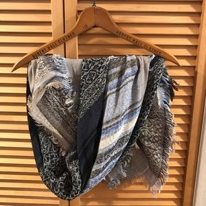 Stitch Fix | Blue Square Lightweight Scarf